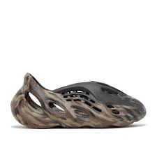 Yeezy Foam RNR "MX Cinder"