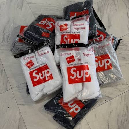 Supreme Socks
